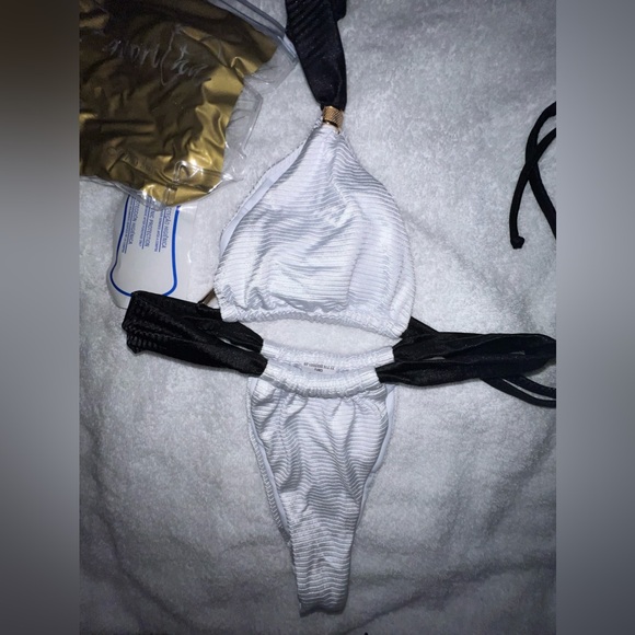 brazilian bikini - Picture 2 of 4